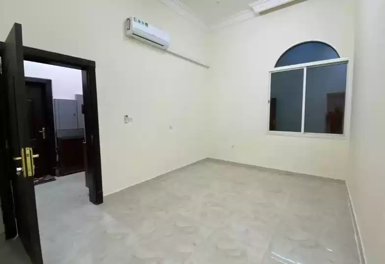 yerleşim Hazır Mülk Stüdyo U/F Apartman  kiralık içinde Doha #8460 - 1  image 